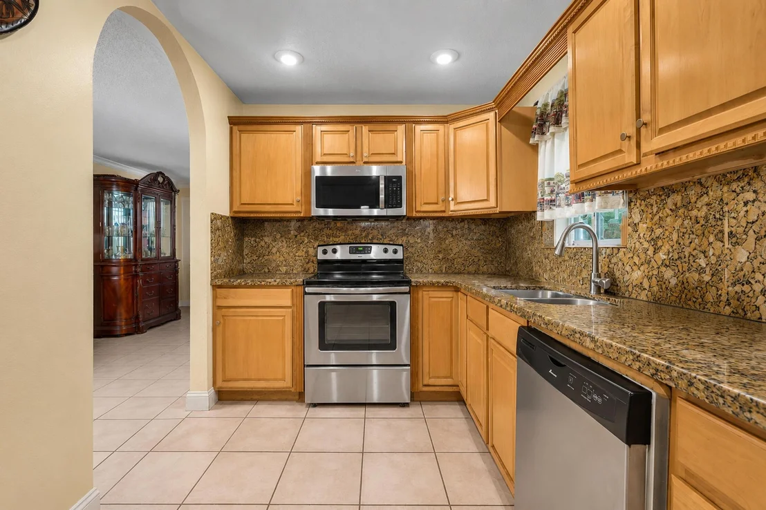 Photo of 2131 Acapulco Drive
