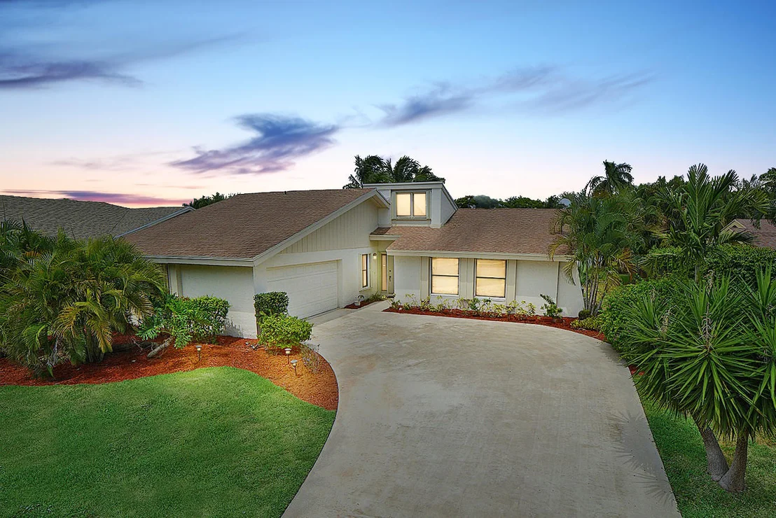 Photo of 17593 Weeping Willow Trail
