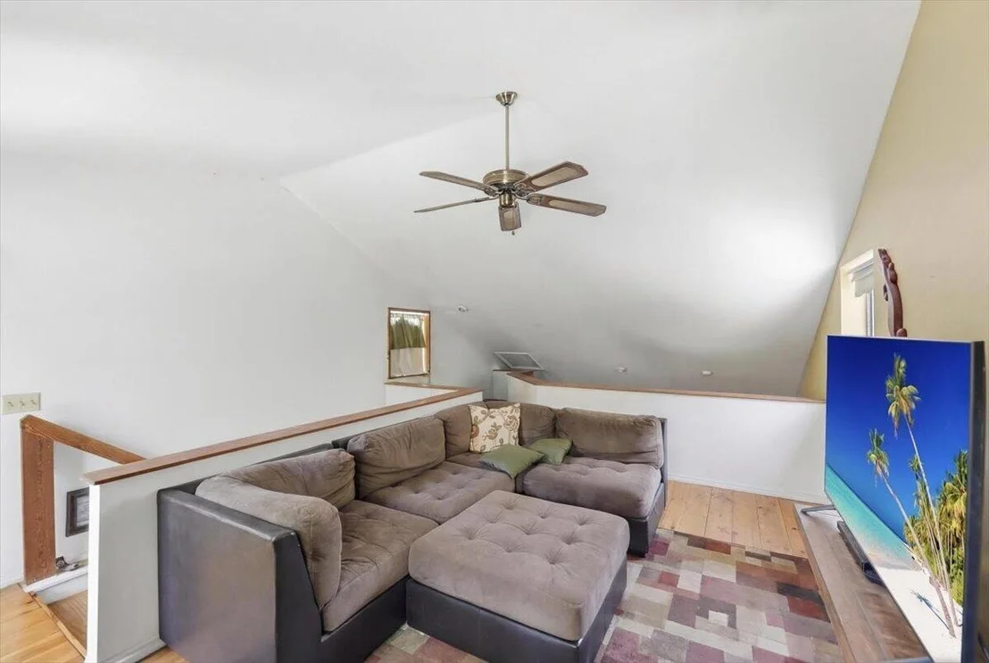 Photo of 6423 Riverland Drive