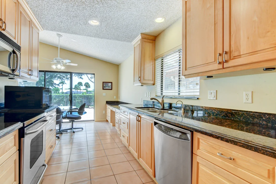 Photo of 11055 Clover Leaf Circle