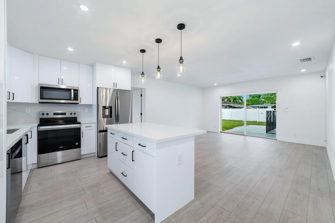 Photo of 6335 Southgate Boulevard