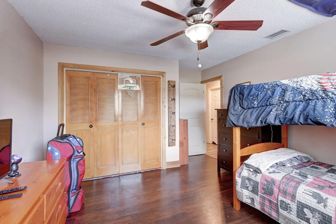 Photo of 6107 Hickory Drive