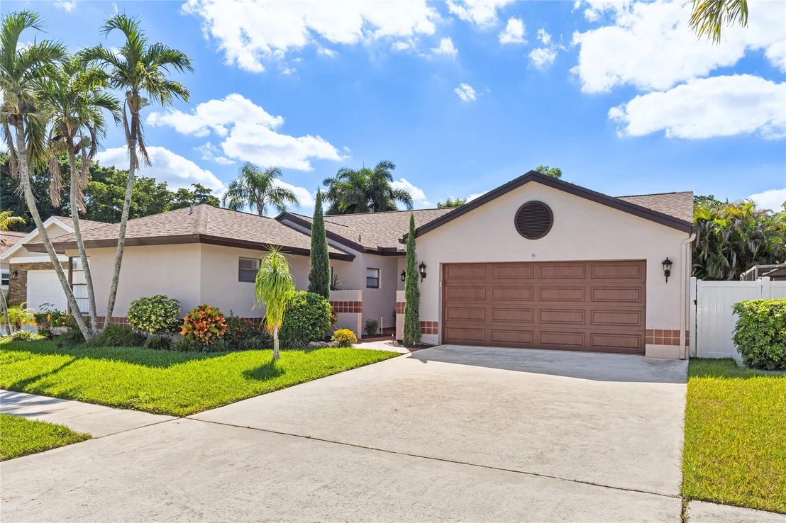 Photo of 21011 Windemere Lane