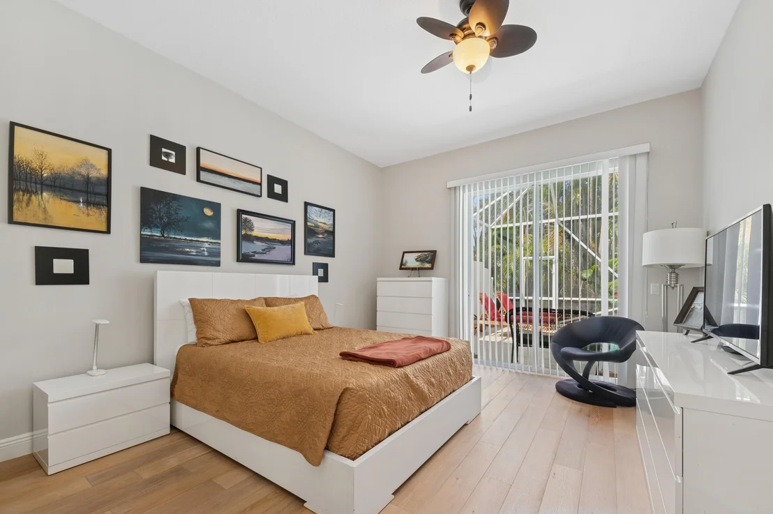 Photo of 2024 Valencia Drive