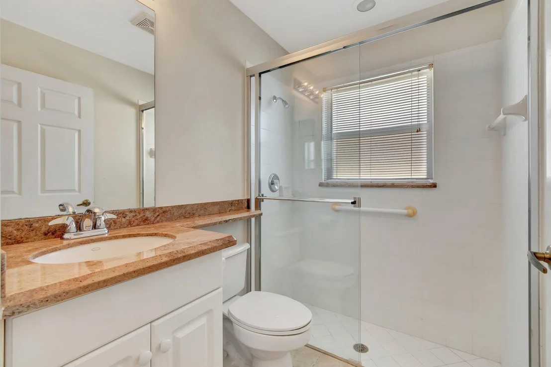Photo of 6631 Sherbrook Drive