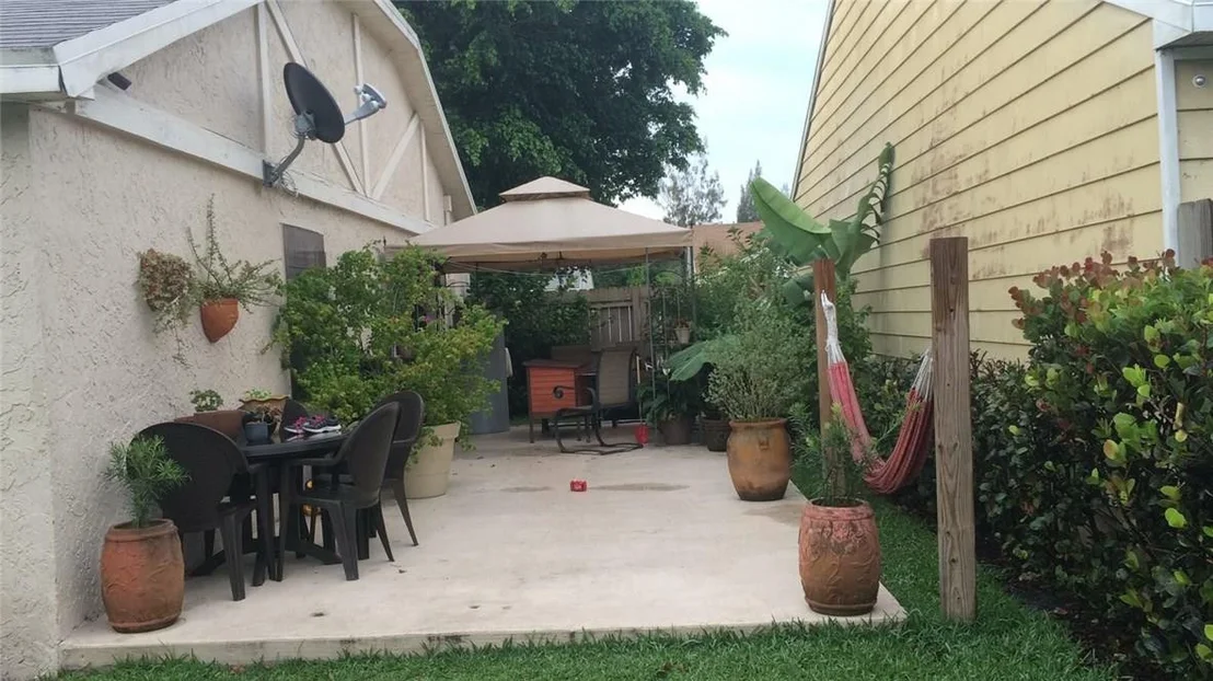 Photo of 11073 Model Circle