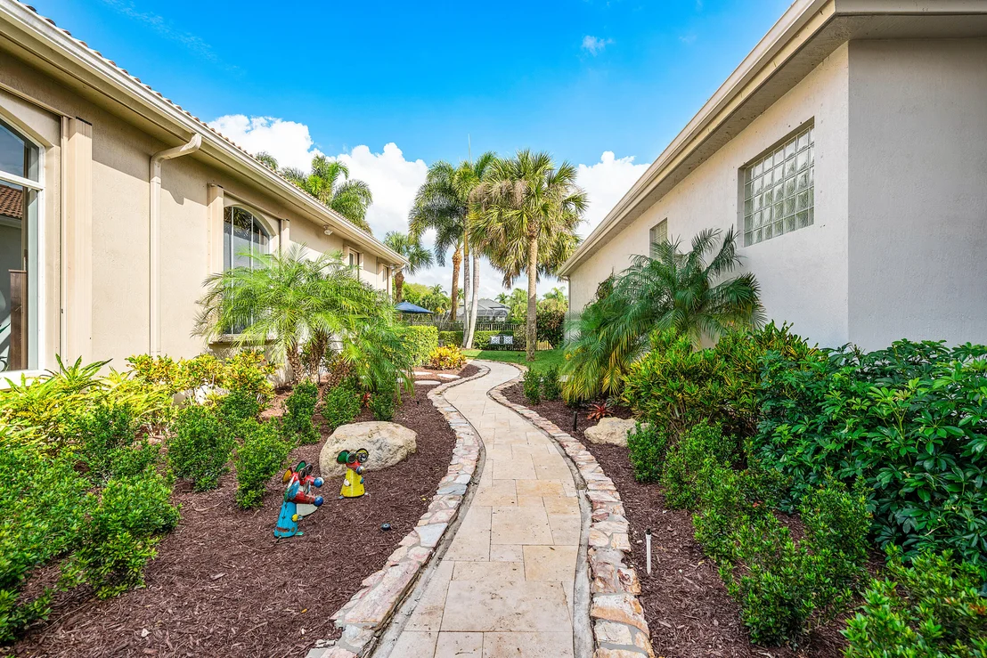 Photo of 8179 Valhalla Drive
