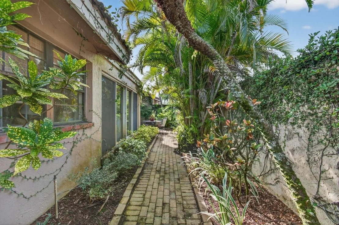 Photo of 11083 Applegate Lane