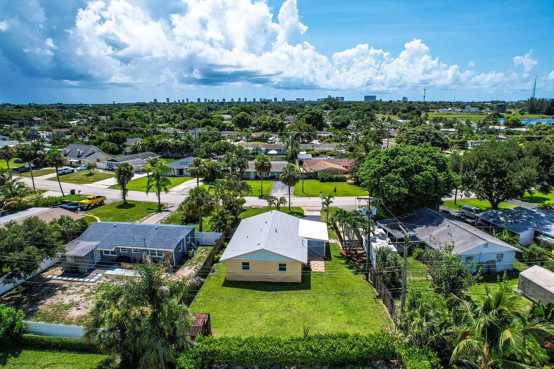 Photo of 357 Garden Boulevard