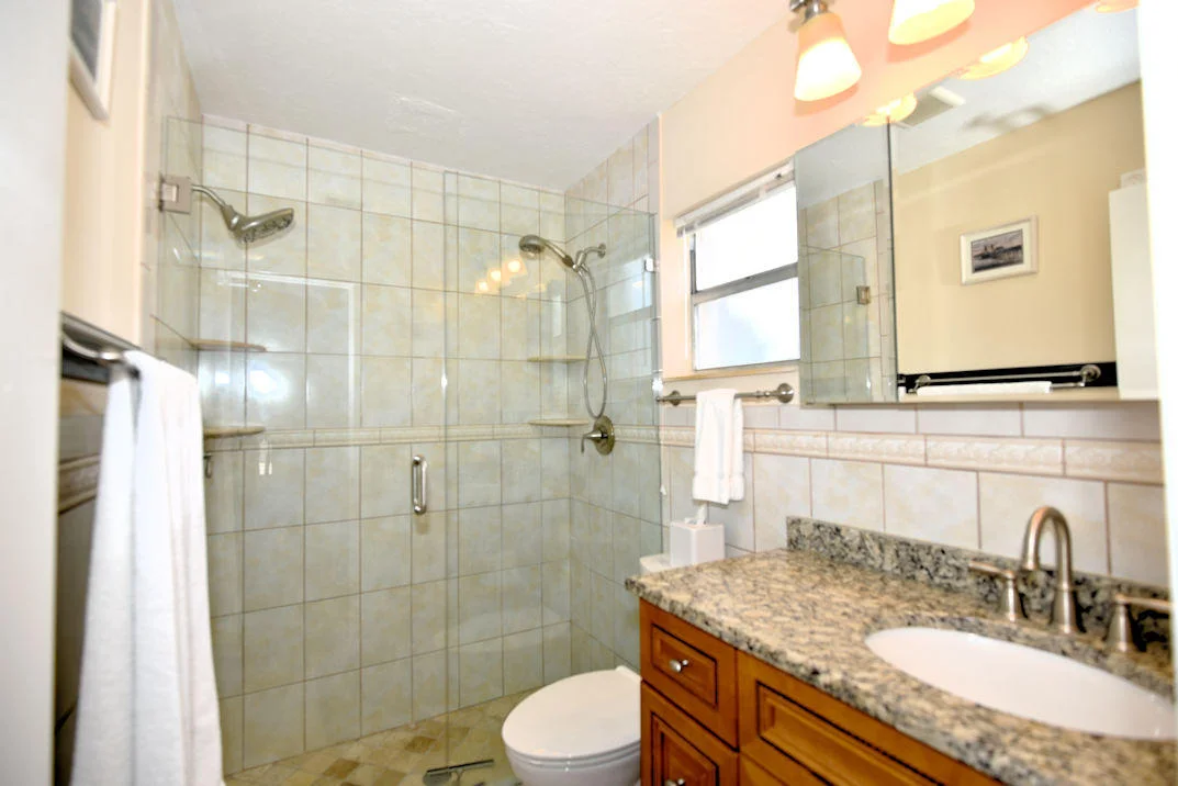 Photo of 609 Oak Terrace
