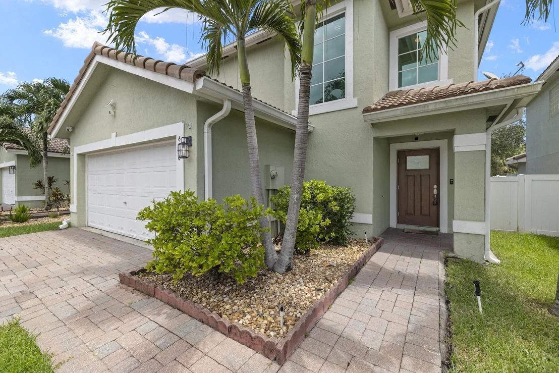 Photo of 6556 Adriatic Way