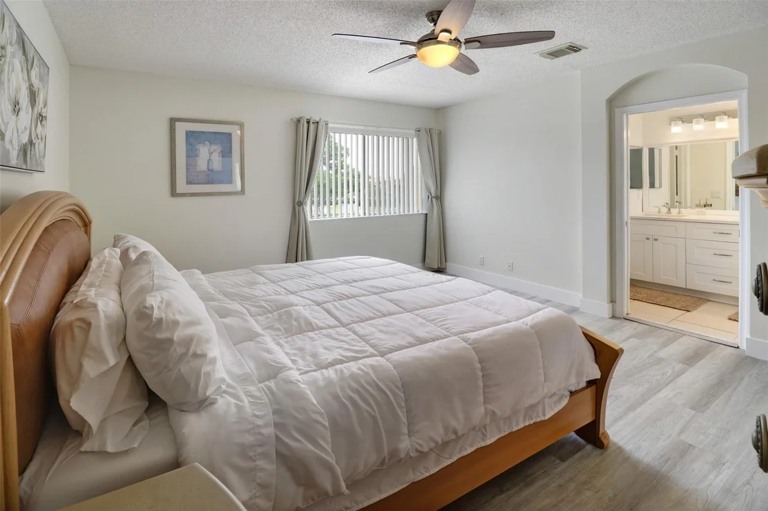 Photo of 1160 Rialto Drive