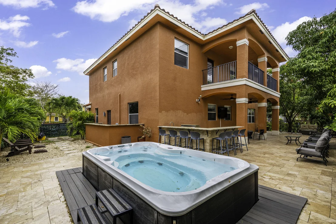 Photo of 658 Cresta Circle