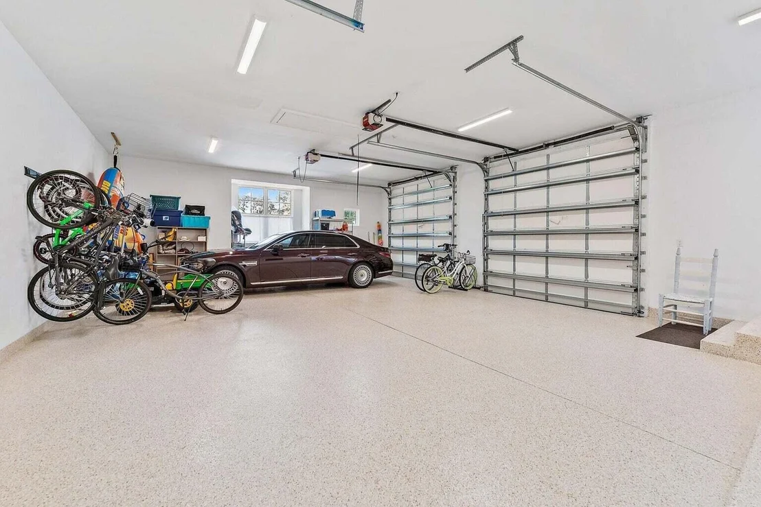 Photo of 5874 Pennock Point Road