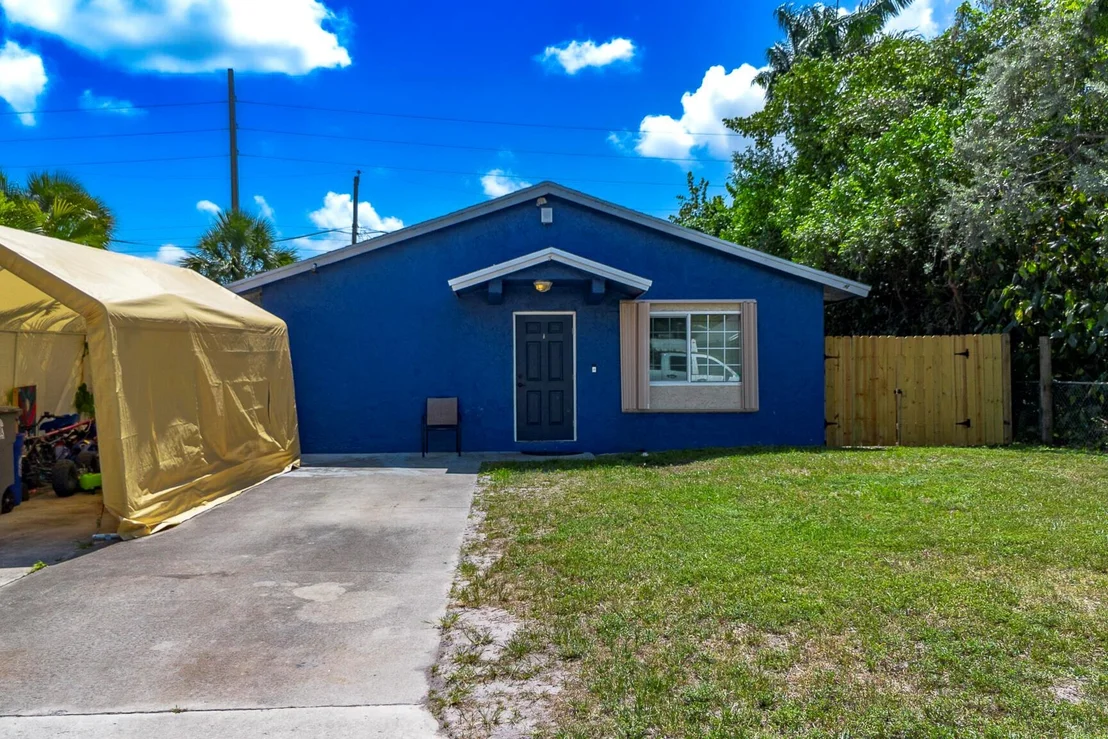 Photo of 7723 4th Terrace