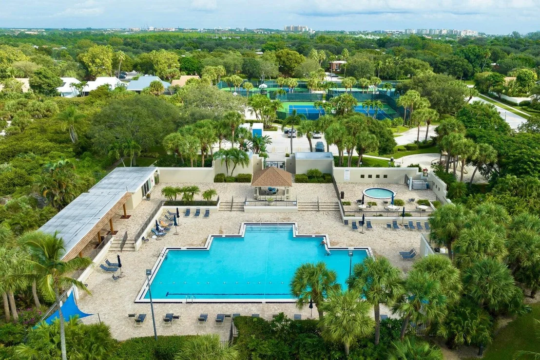 Photo of 221 River Park Drive