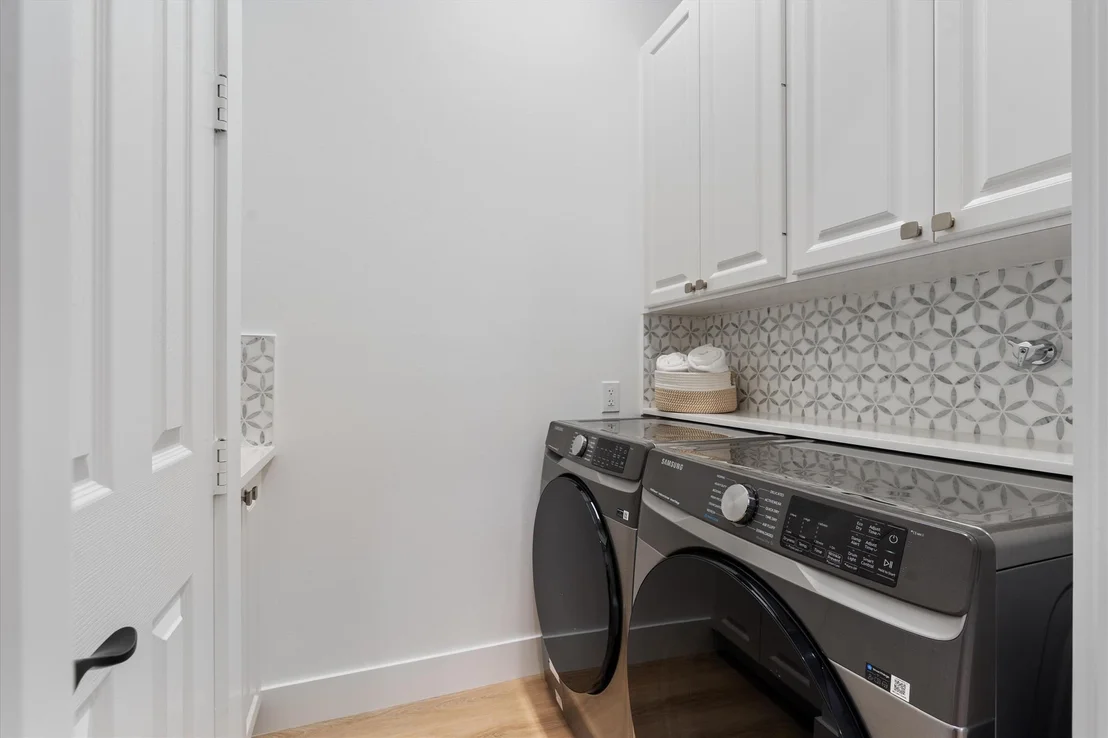 Photo of 3419 Greenway Drive
