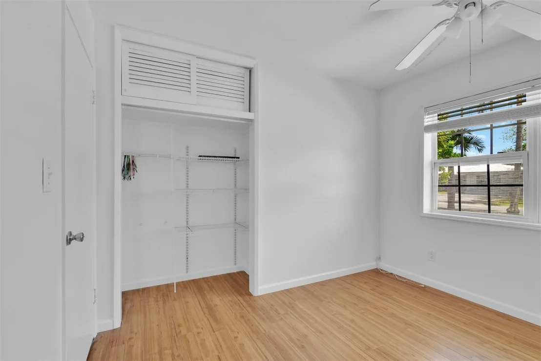 Photo of 341 SE 8th Street