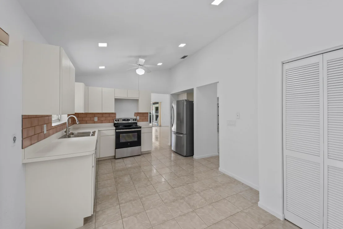 Photo of 22586 Esplanada Drive