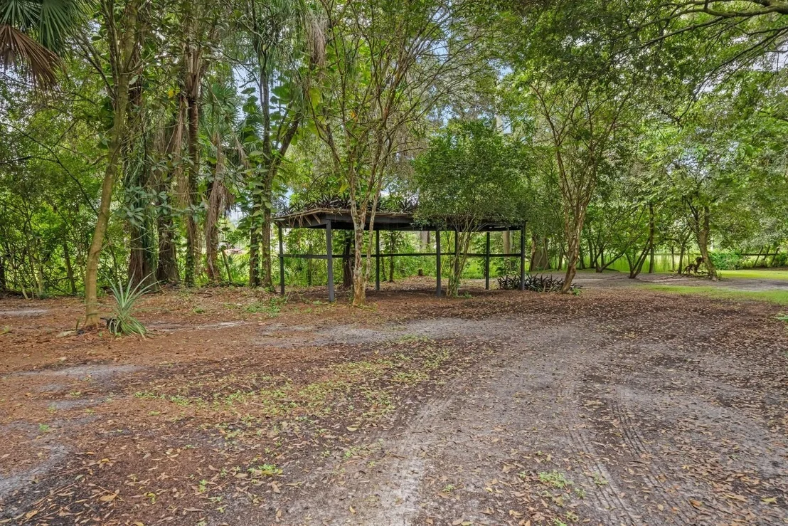 Photo of 3547 B Road