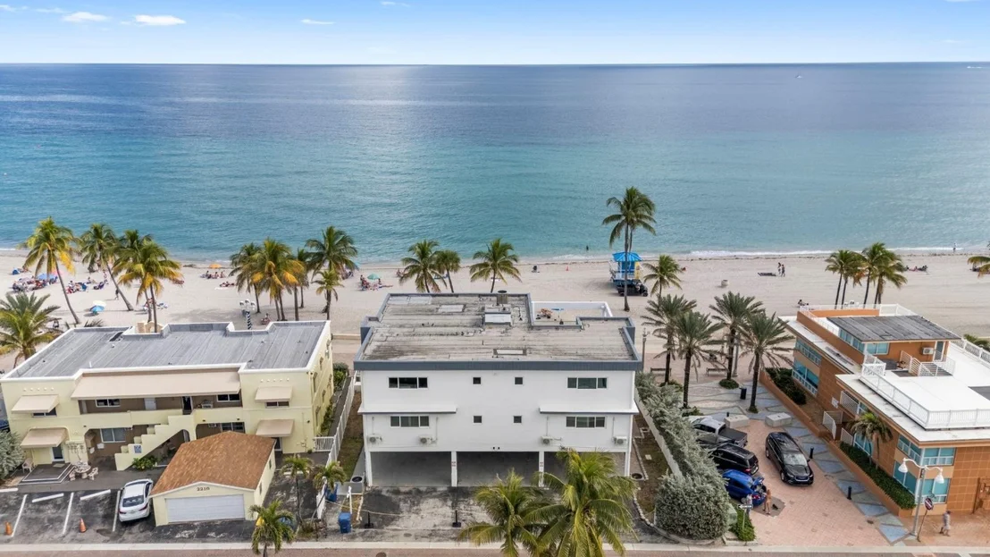 Photo of 2201 N Surf Road