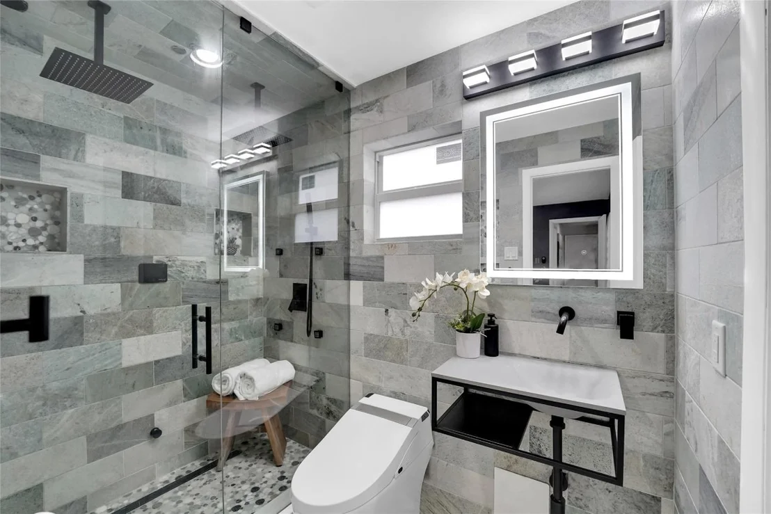 Photo of 6972 NW 5th Place