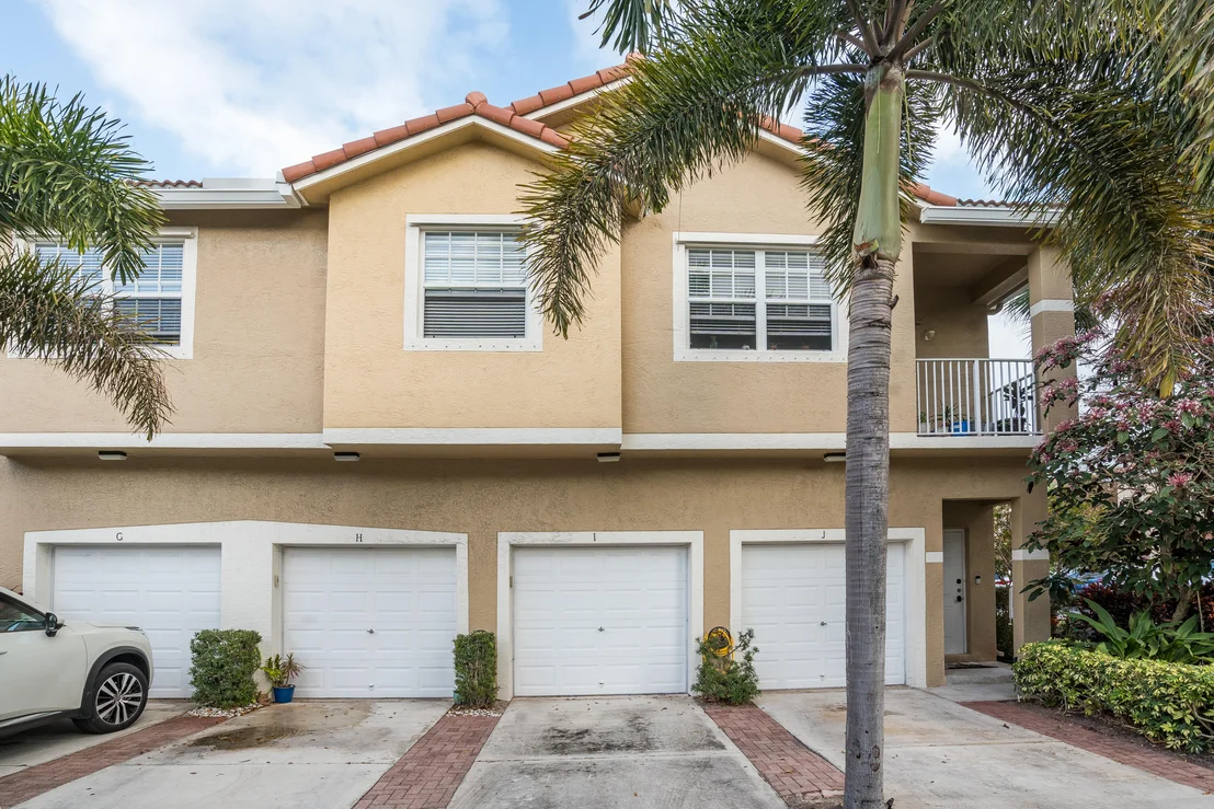 Photo of Unit I at 102 Lighthouse Circle