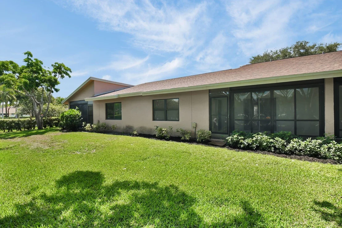 Photo of 8269 Springtree Road