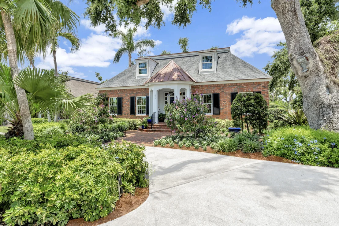Photo of 645 Riomar Drive