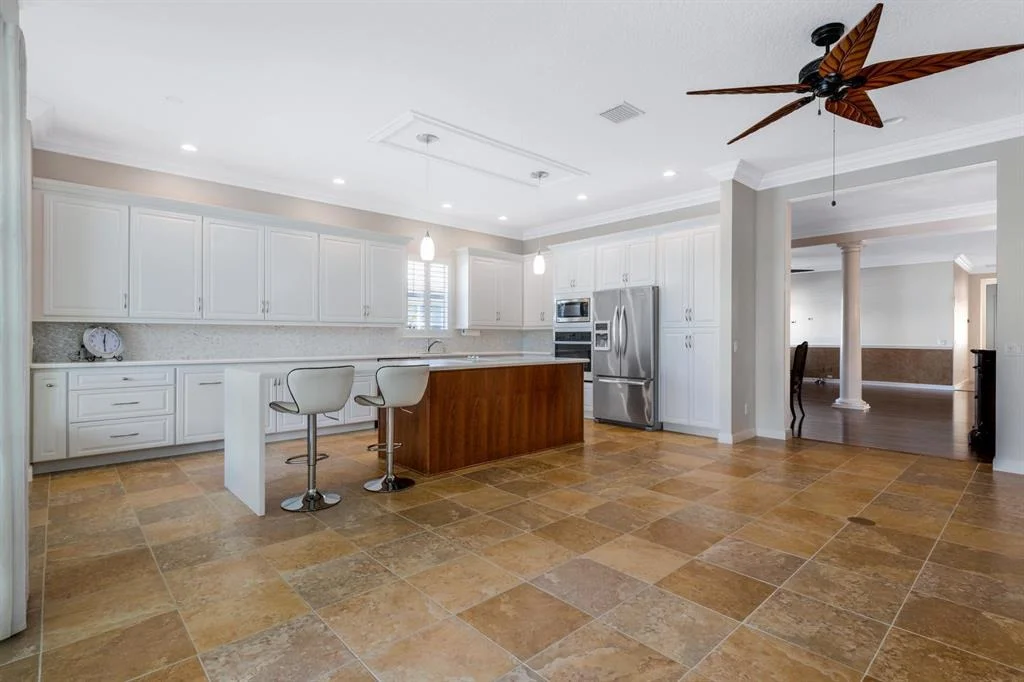 Photo of 1811 W Community Drive
