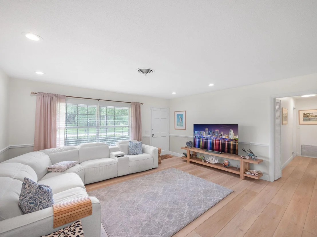 Photo of 2712 Lone Pine Road