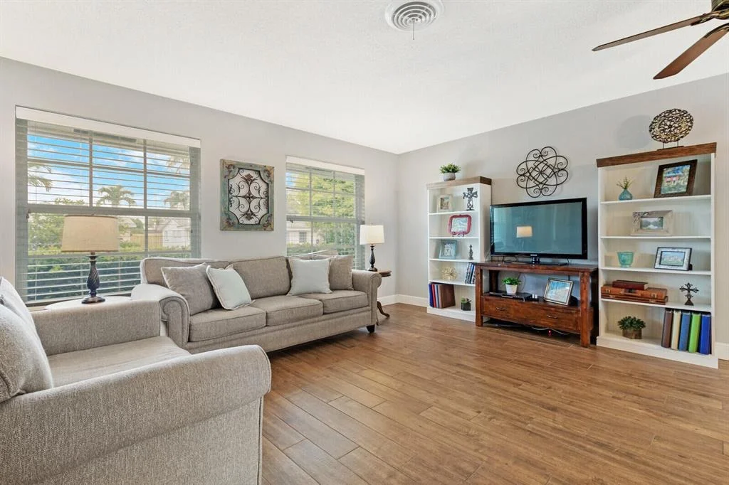 Photo of 81 SE 10 Street