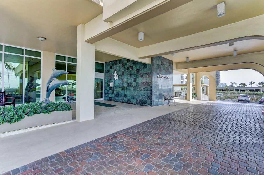 Photo of Unit 607 at 5440 N Ocean Drive