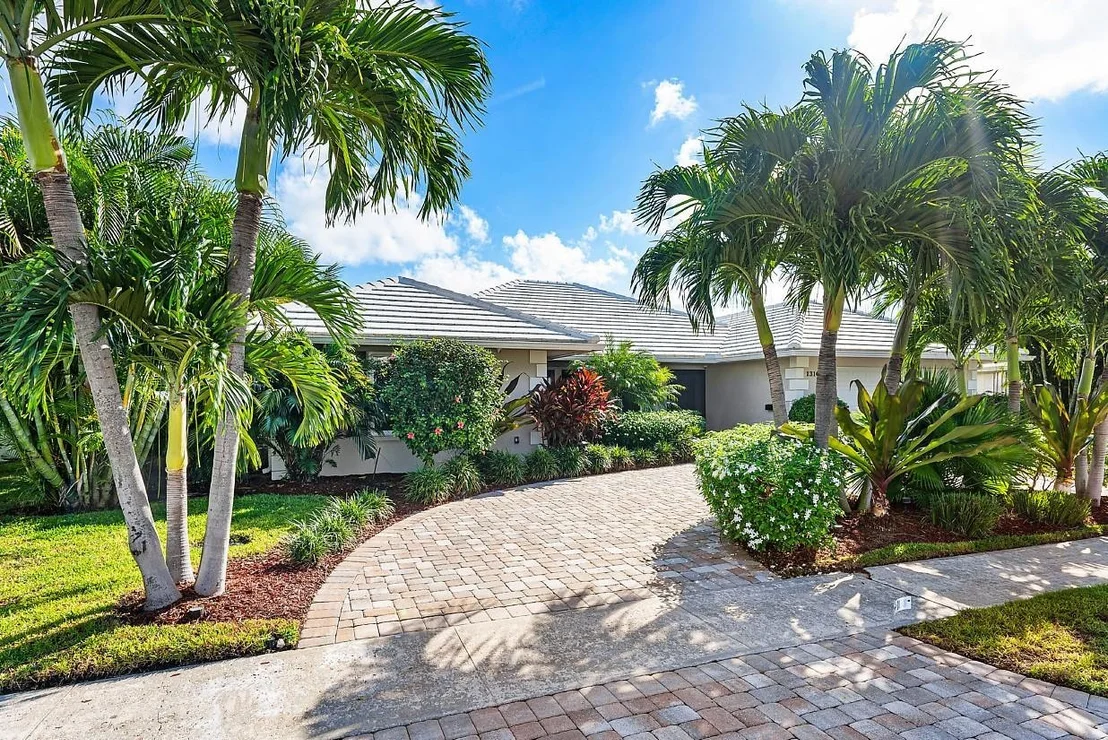 Photo of 1310 Cypress Way