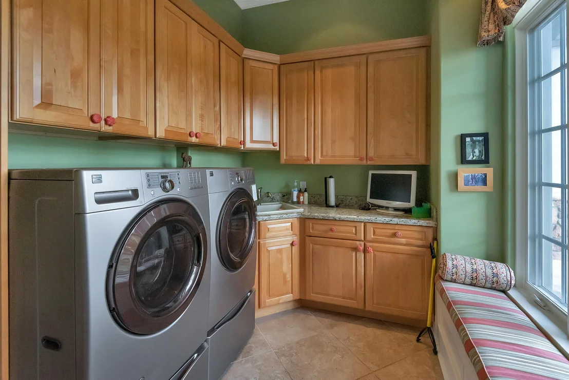 Photo of 10094 165th Street N