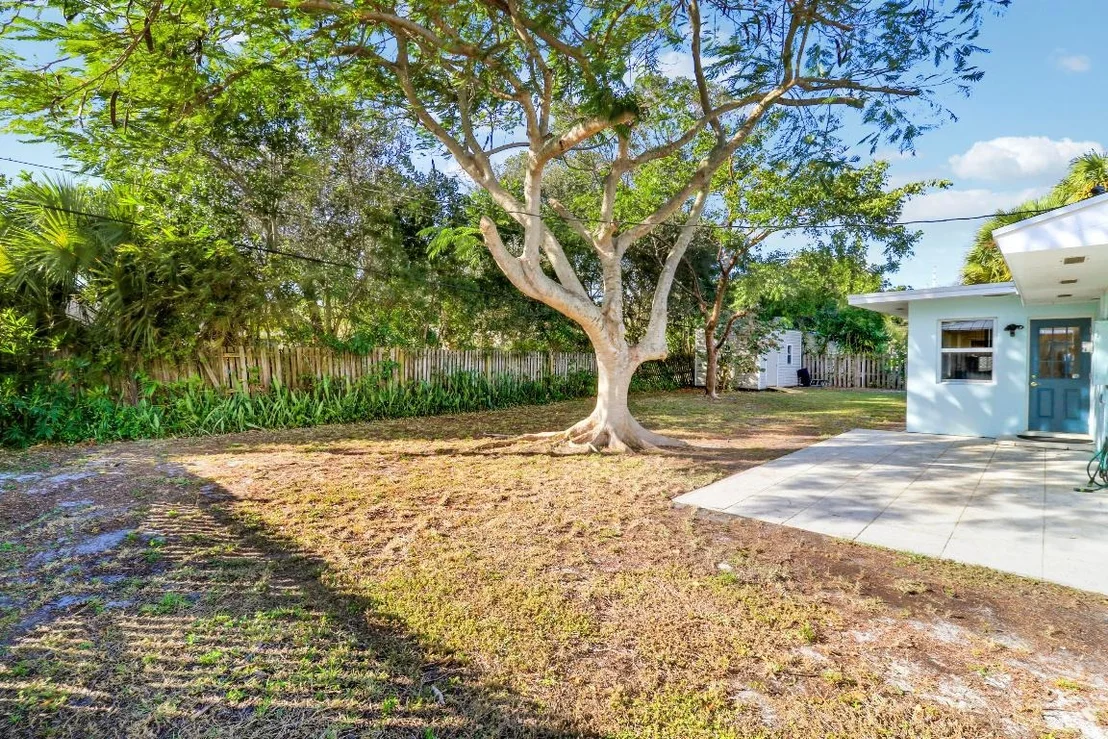 Photo of 19965 Jasmine Drive