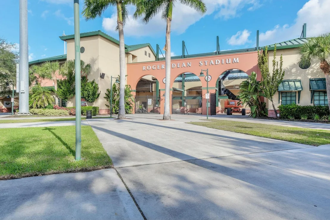 Photo of 196 Barbados Drive