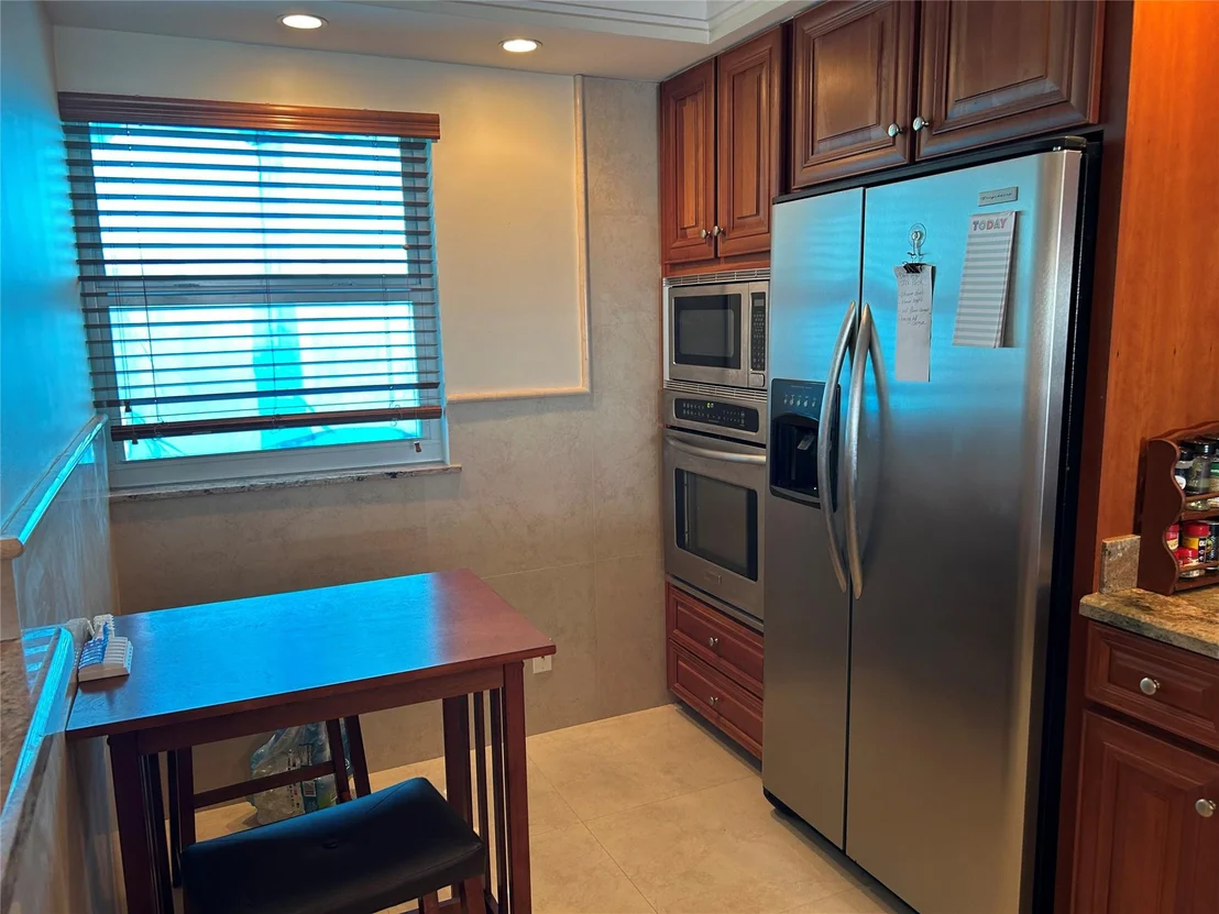Photo of Unit 607 at 1012 N Ocean Boulevard