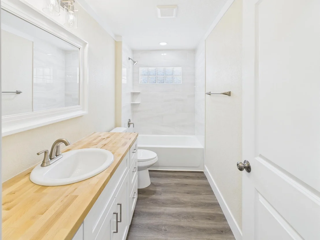 Photo of 7286 NE 4th Street