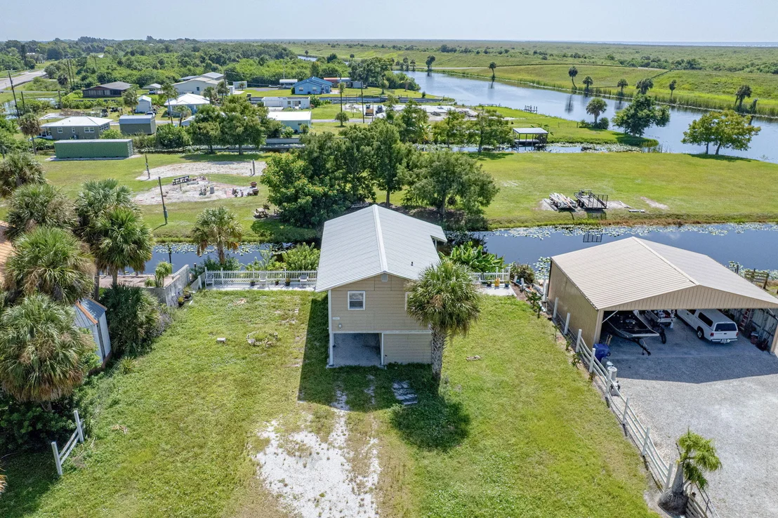 Photo of 1041 PINE Way NE
