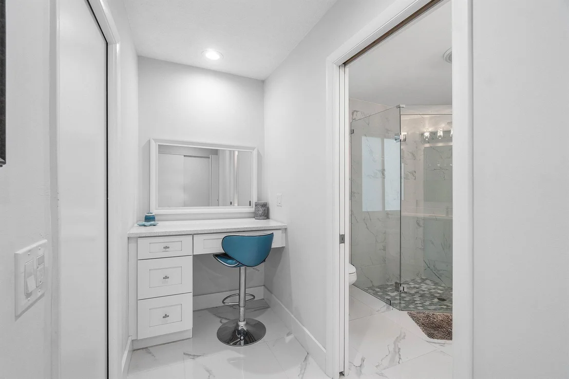 Photo of 2350 Riviera Drive