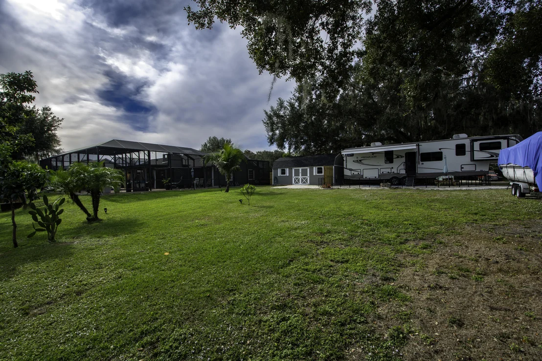 Photo of 1332 N Oak Ridge Drive