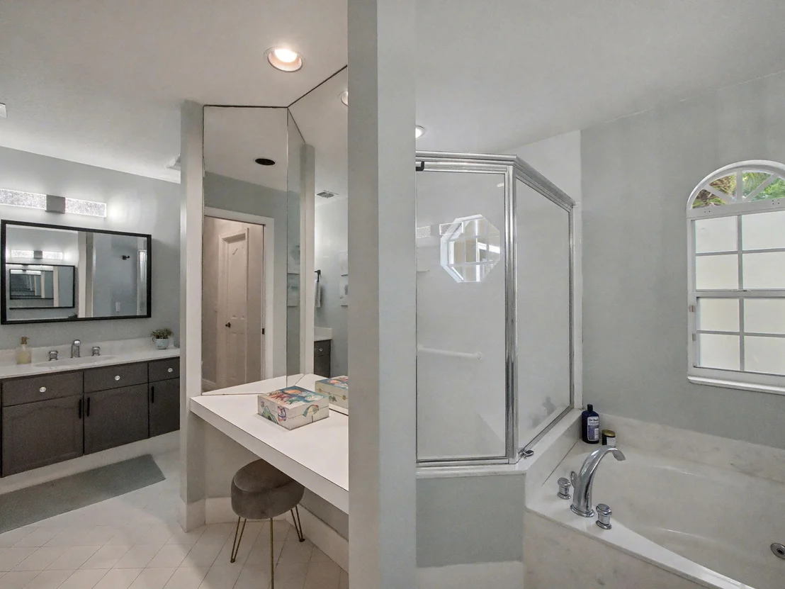 Photo of 157 Harbor Lake Circle