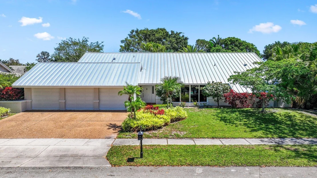 Photo of 3035 St James Drive