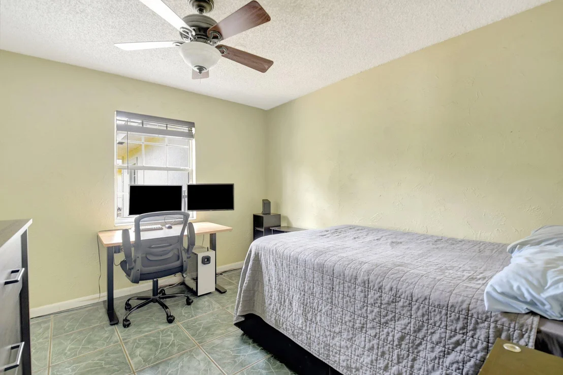 Photo of 5400 Washington Road
