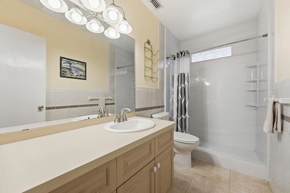 Photo of 708 Dixie Lane