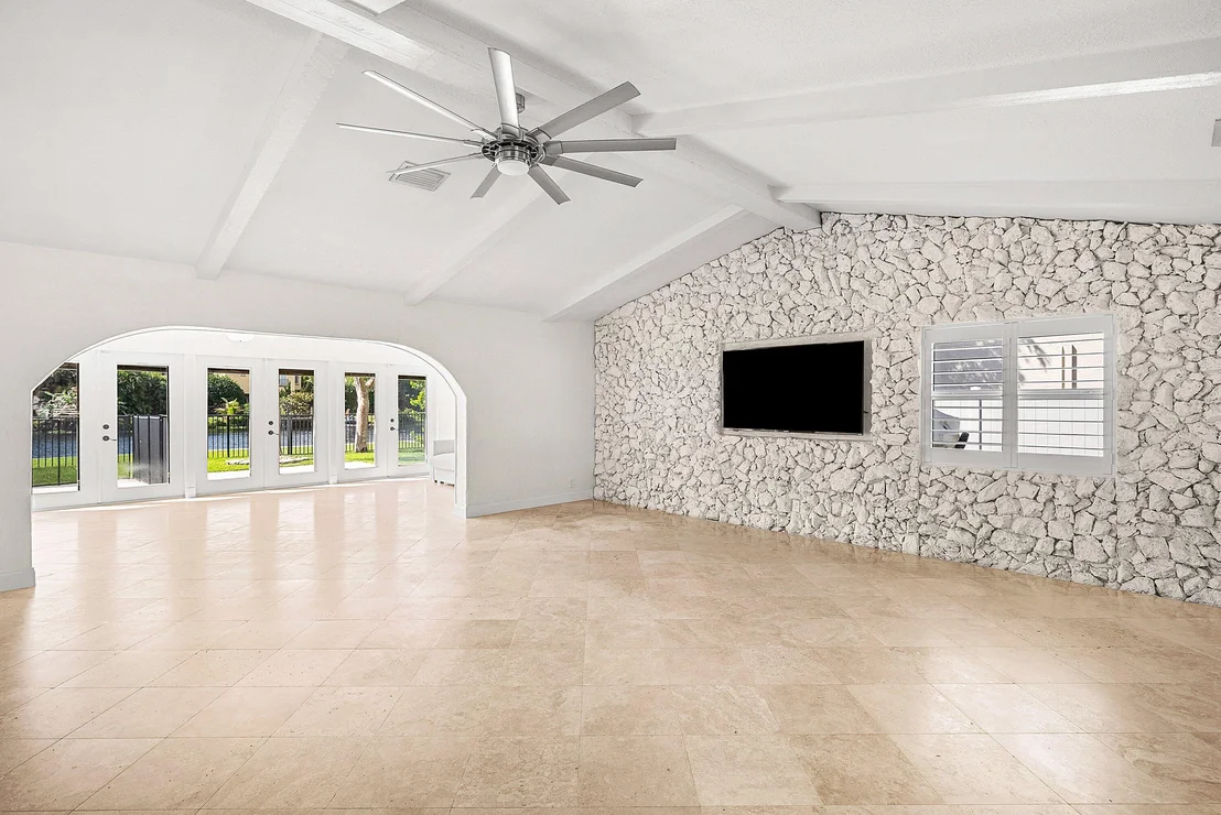 Photo of 1508 Cormorant Road