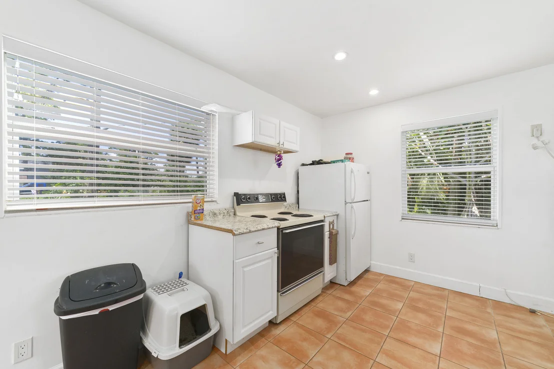 Photo of 2729 Helyn Road