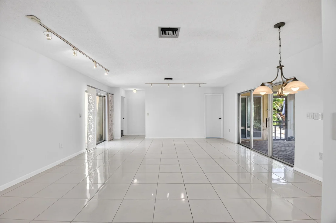 Photo of 6747 Starkeys Place