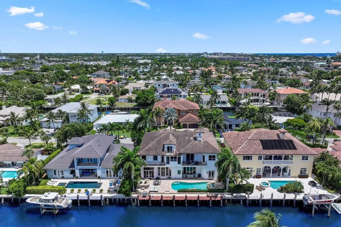 Photo of 932 Banyan Drive